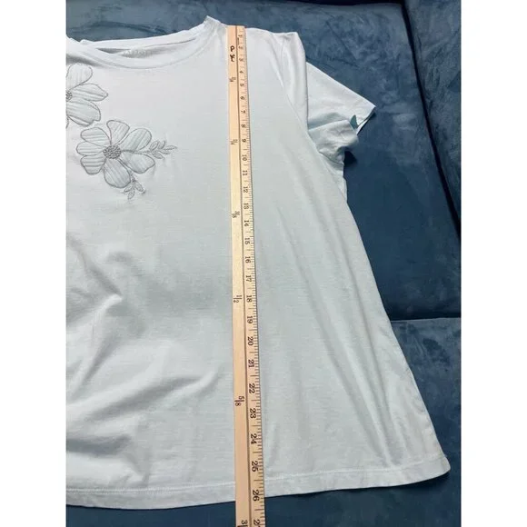 Talbots Embroidered Floral Light Blue Cotton Top Womens XL CASUAL CAREERWEAR - Picture 7 of 8